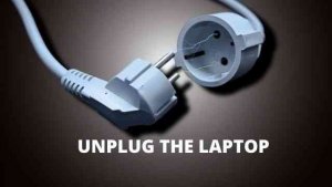 unplug the laptop to remove gateway battery