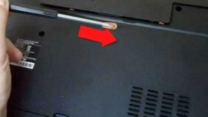 how to remove battery from gateway laptop